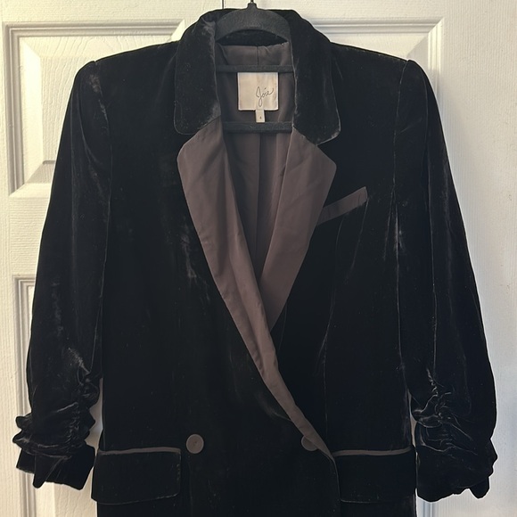 Joie black velvet tuxedo dress size 4 worn once! - Picture 2 of 4